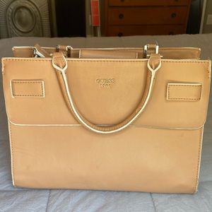 Medium/Large Guess Tote/Purse with Shoulder Strap